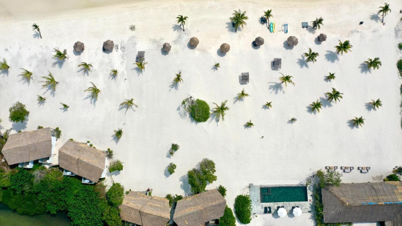 Hotel The Secret Garden Koh Rong à Pagoda Beach Extérieur photo